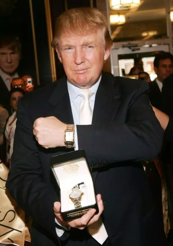 唐纳德·特朗普为自己手表代言