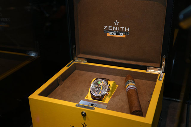 真力时复古绅士之夜 全球首发“Legend of COHIBA”雪茄主题腕表