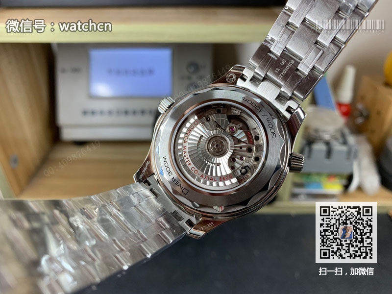 高仿欧米茄手表-海马系列300米潜水表210.30.42.20.04.001 机械男表